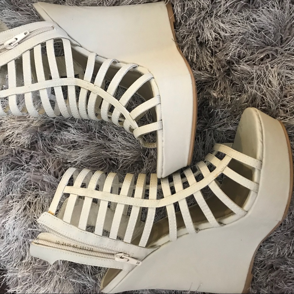 Wedges. - Picture 2 of 4